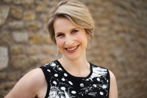 maxine sweet smile clean teeth!!